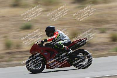 media/Apr-20-2025-AHRMA (Sun) [[393a79c373]]/Race/Group 10/Turn 4b/